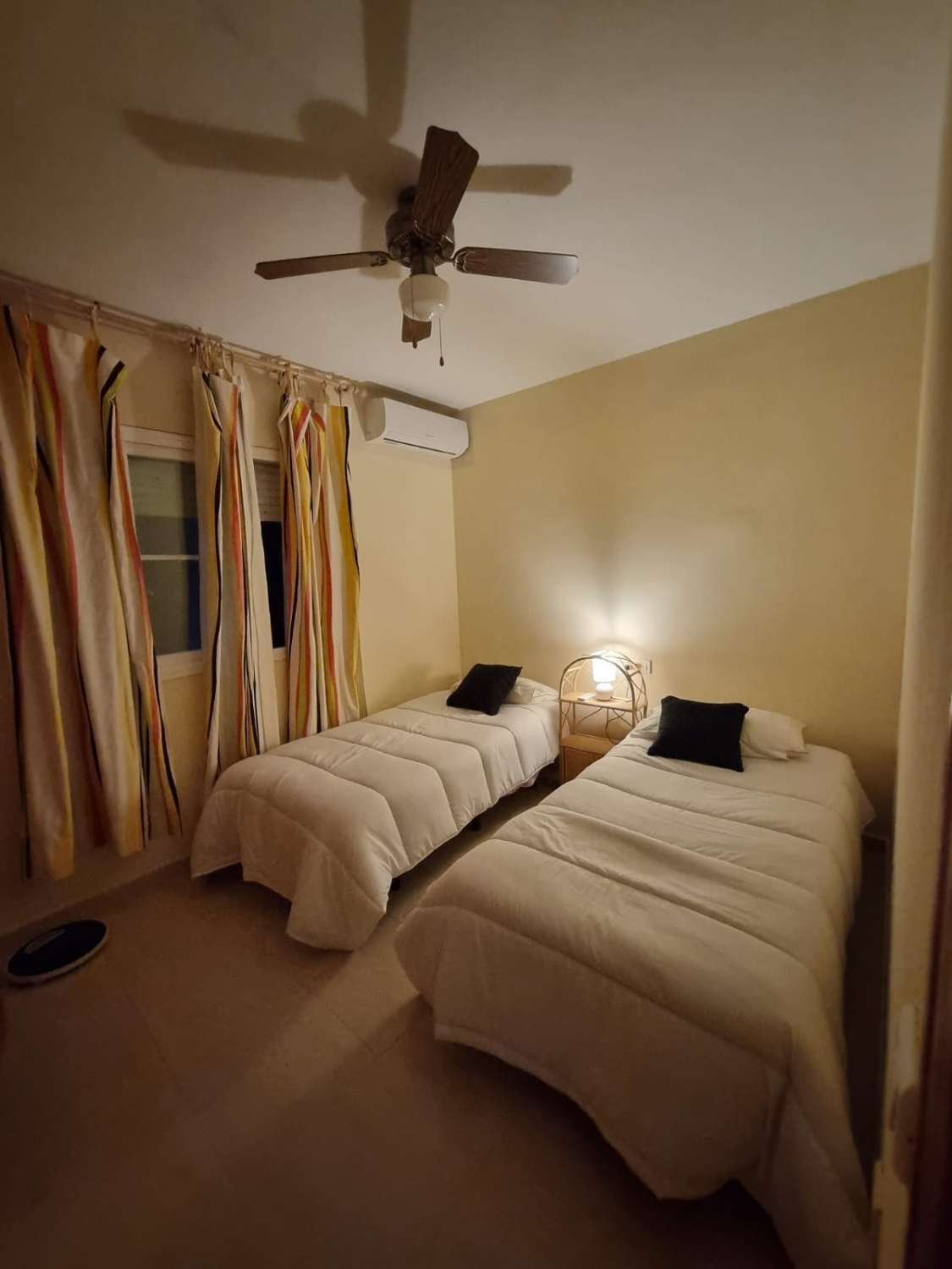 Dúplex de 3 dormitorios en venta en Urb Jardines de Burriana, Nerja