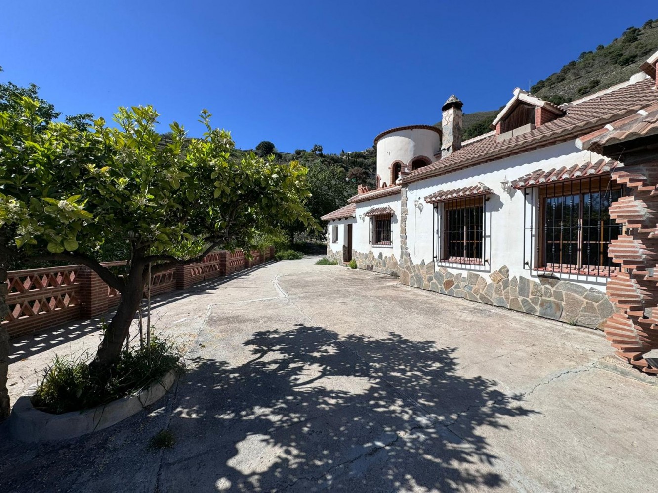 Villa en venta en Cómpeta