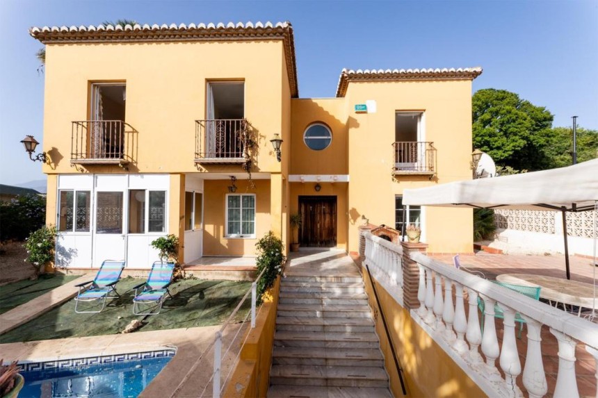 Villa for sale in Torre del Mar