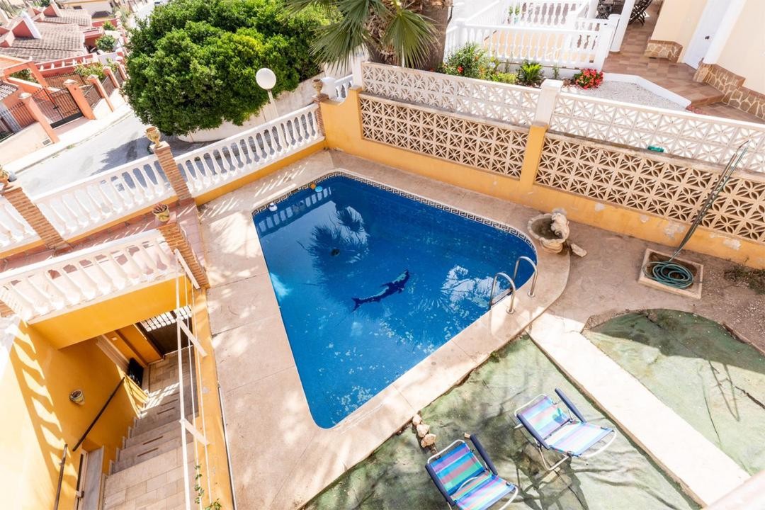 Villa for sale in Torre del Mar