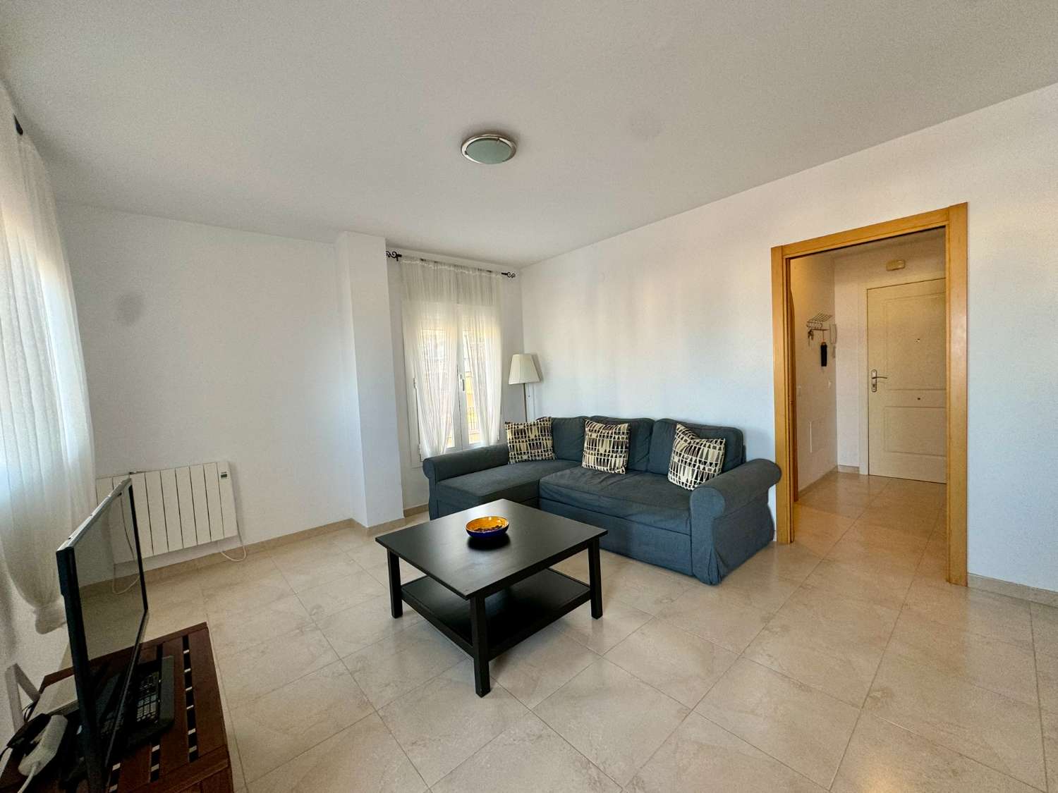 Apartamento dúplex de dos dormitorios en venta en Nerja