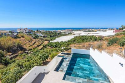 Villa en venta en Torrox