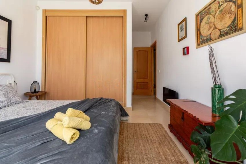 Apartment for sale in Caleta de Vélez