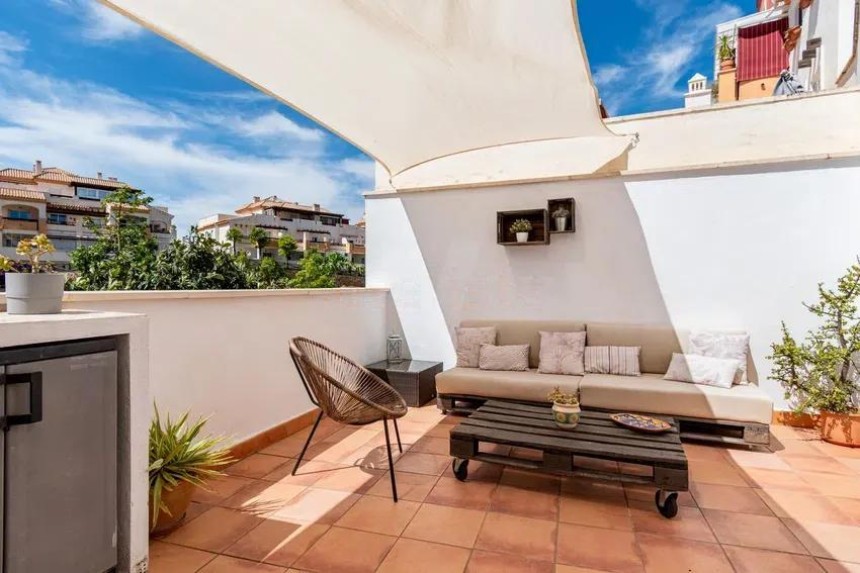 Apartment for sale in Caleta de Vélez