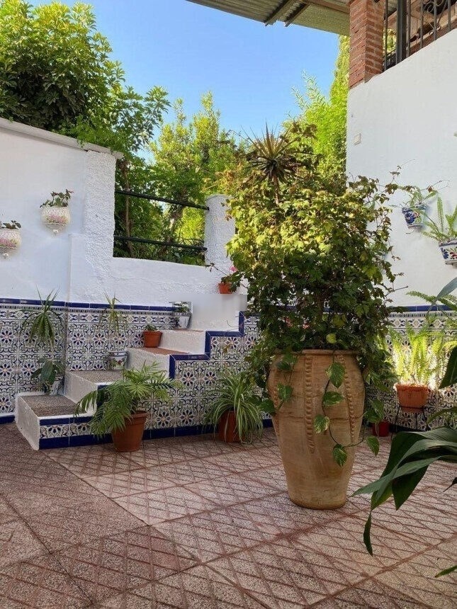 Villa for sale in Vélez-Málaga