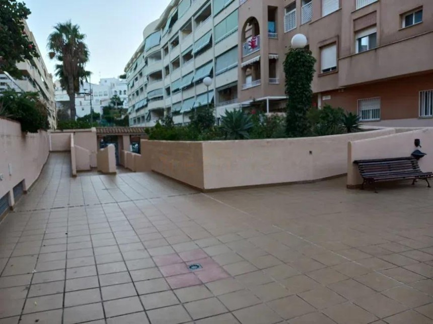 Appartement te koop in Almuñécar