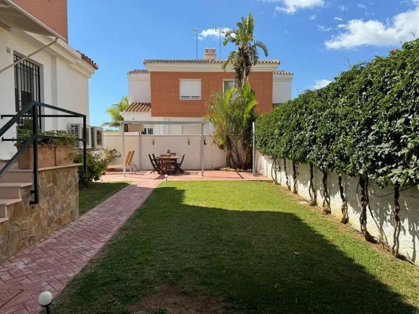 Villa te koop in Churriana (Málaga)