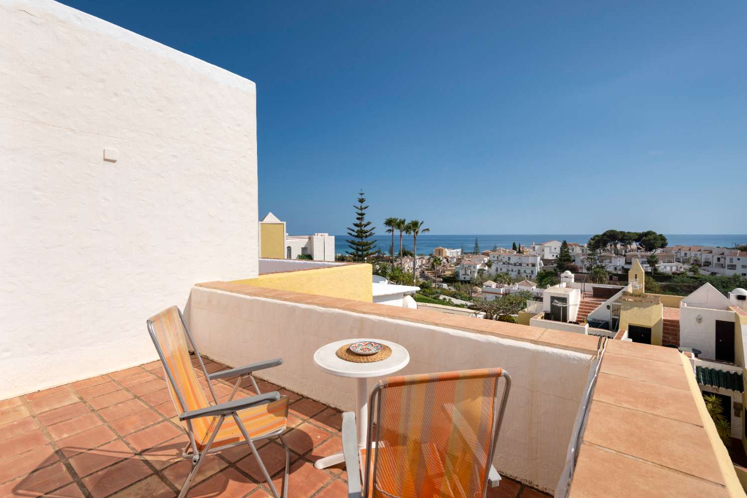 Casa adosada en venta en Urb Casablanca, Nerja