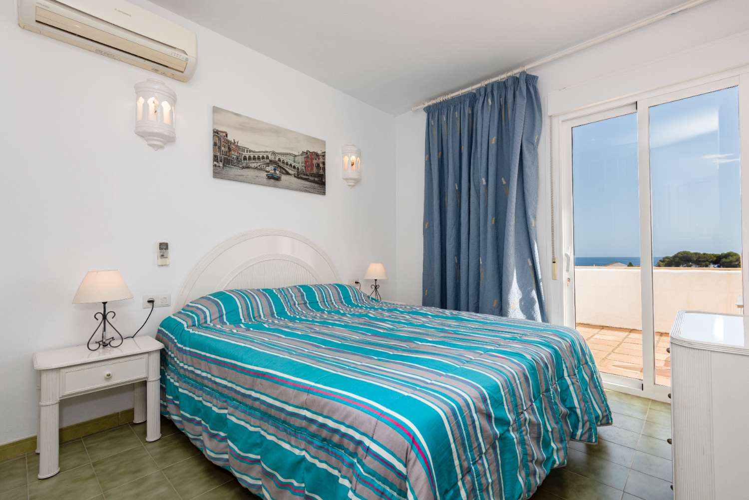 Casa adosada en venta en Urb Casablanca, Nerja