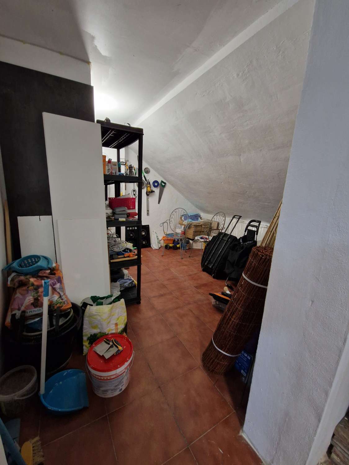 Grote halfvrijstaande woning te koop in Nerja