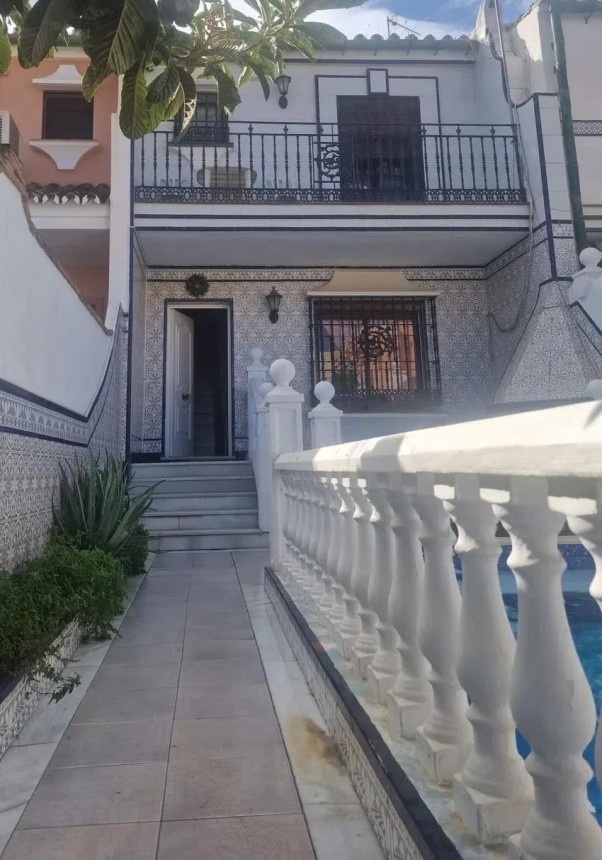 Villa te koop in La Cala del Moral (Rincón de la Victoria)