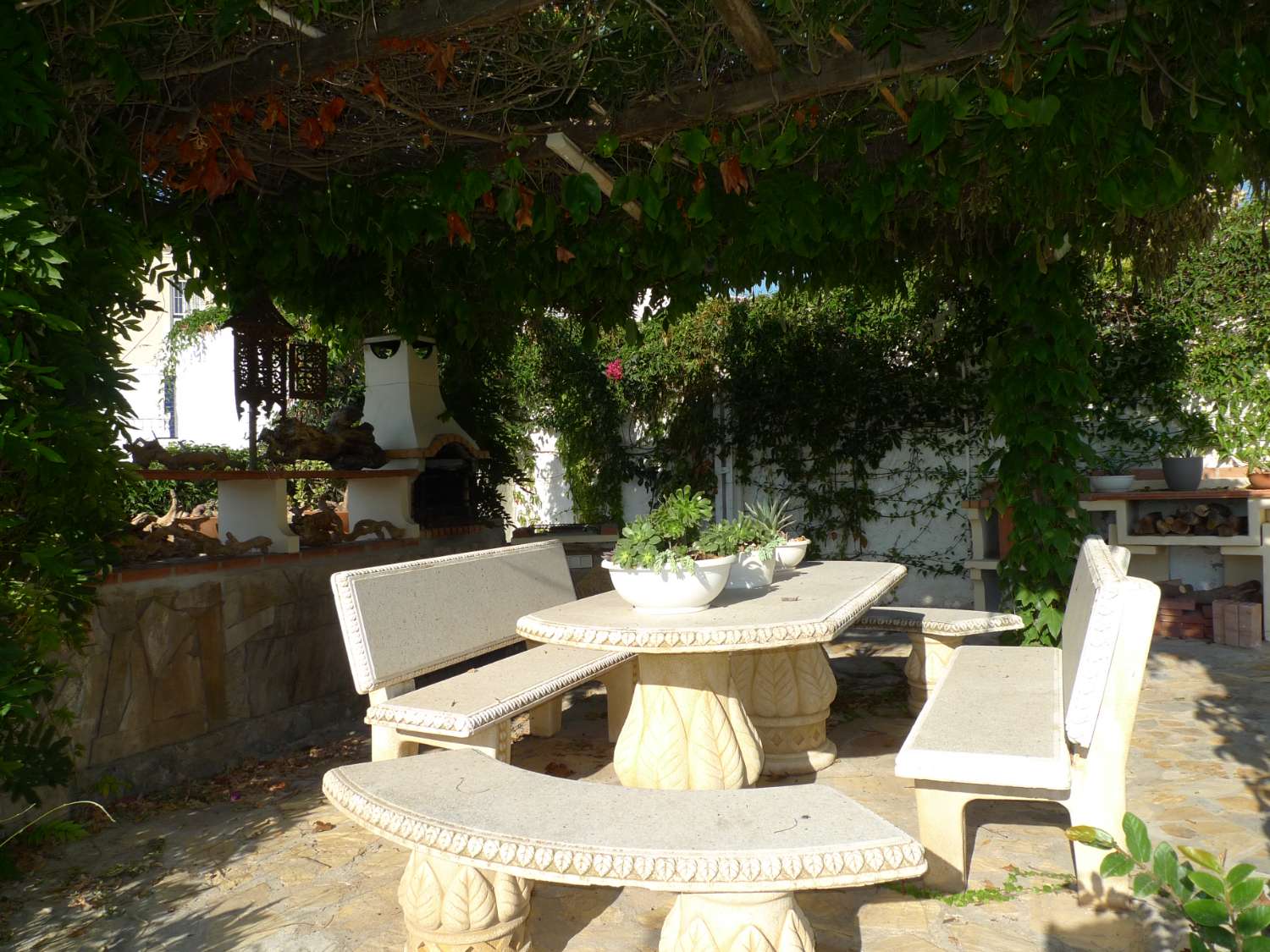 Charming 6-bedroom villa for sale in Capistrano Village, Nerja